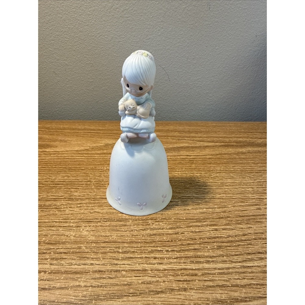 Precious‎ Moments 1981 "The Purr-fect Grandma" Bell Figurine